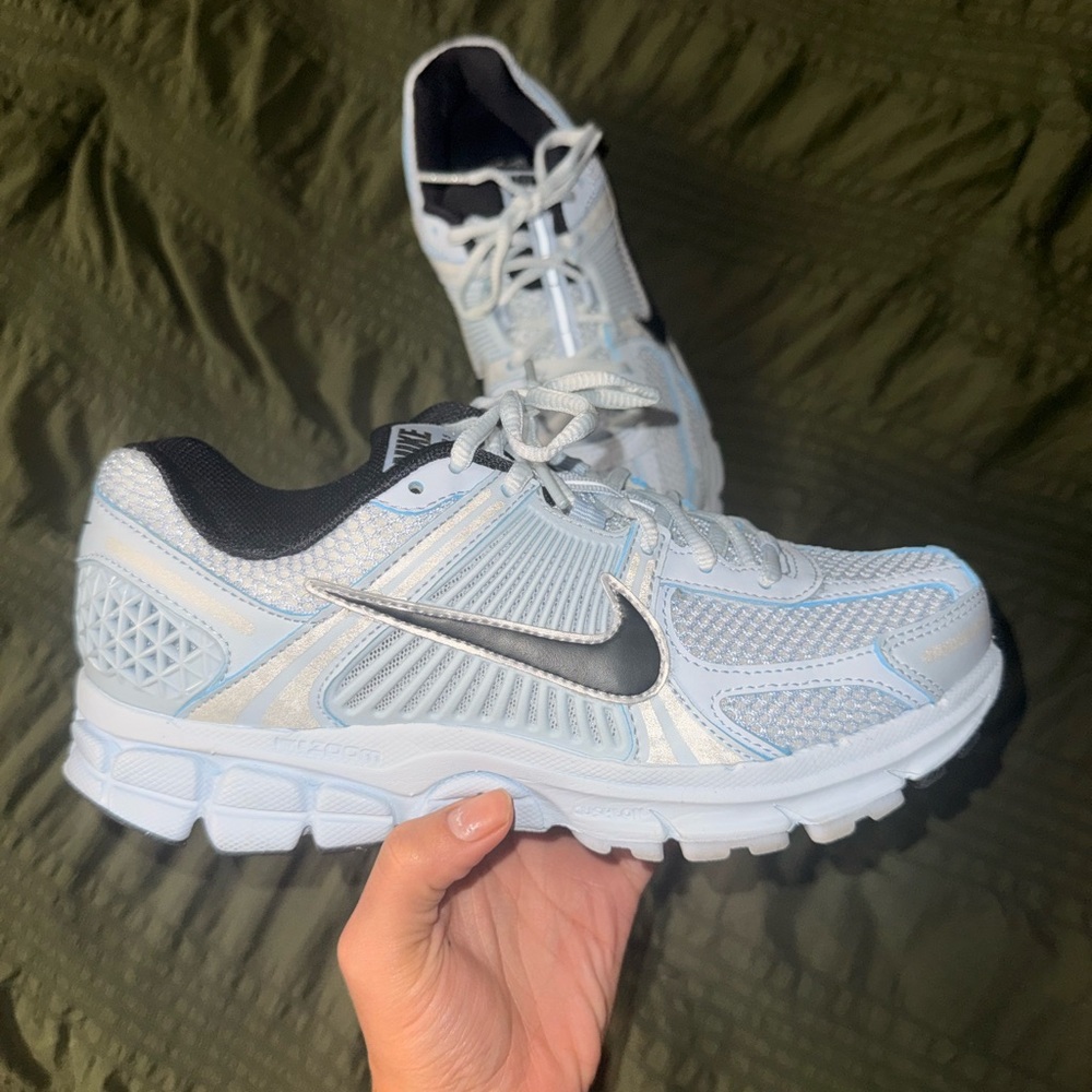 Rare Baby Blue Nike Vomero 5